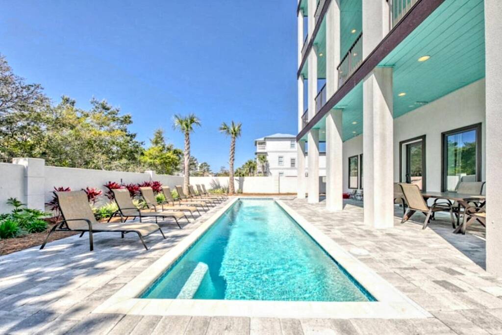 Home in Miramar Beach property photo 2