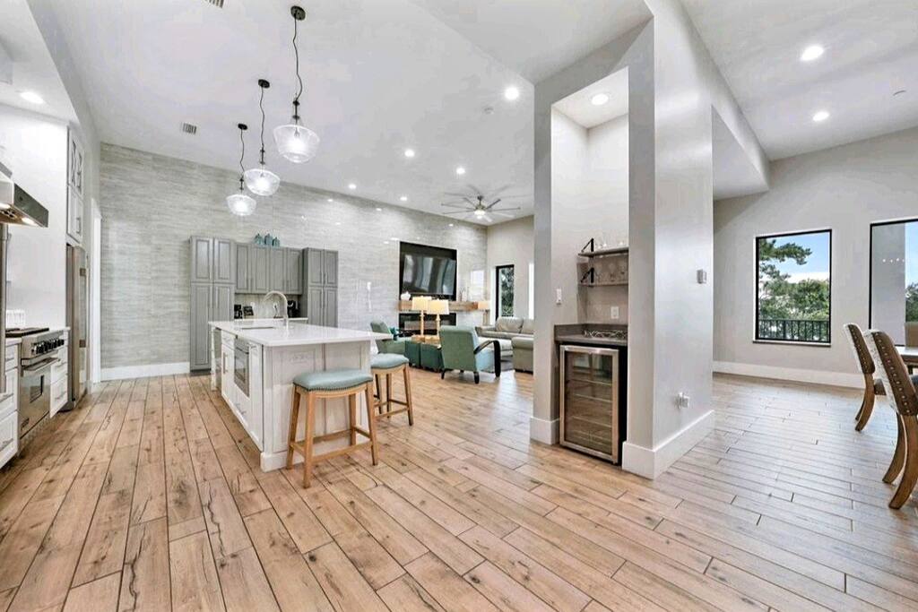 Home in Miramar Beach property photo 3