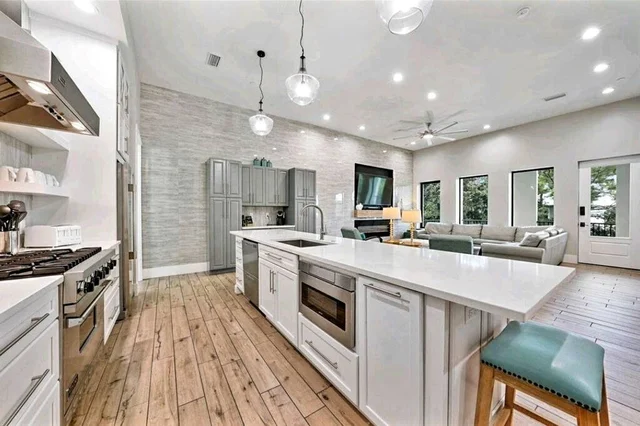 Wander Miramar Heights #108