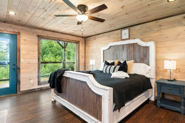 Wander Gatlinburg Creek #85