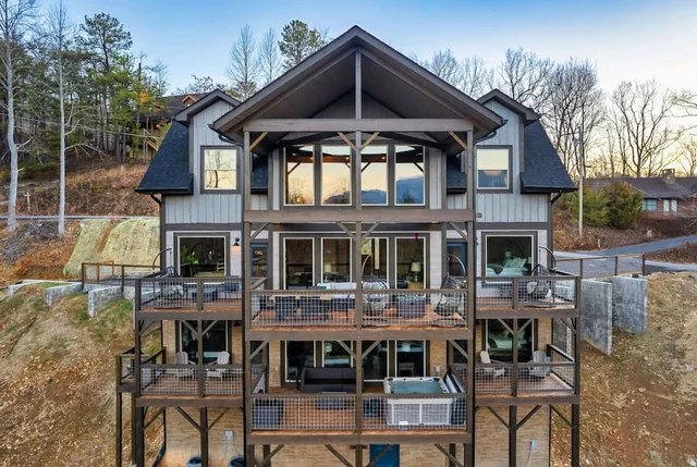 Wander Gatlinburg Creek #193