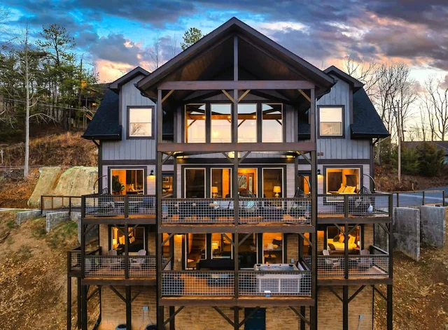 Wander Gatlinburg Creek #175