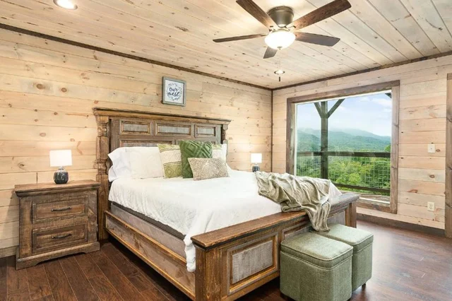 Wander Gatlinburg Creek #170