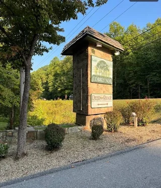 Wander Gatlinburg Creek #240