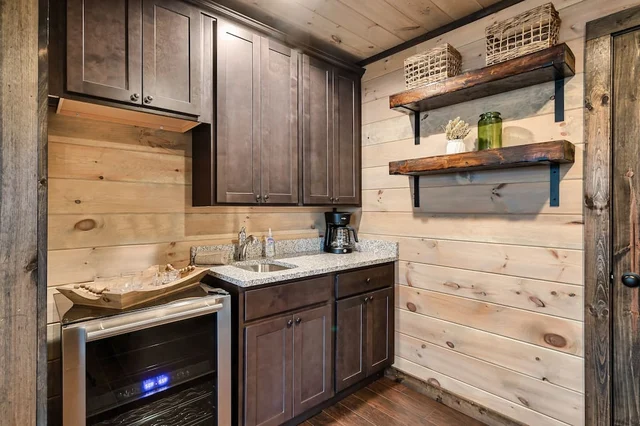 Wander Gatlinburg Creek #151