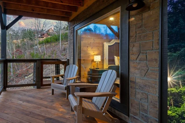 Wander Gatlinburg Creek #221