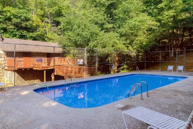 Wander Gatlinburg Creek #156