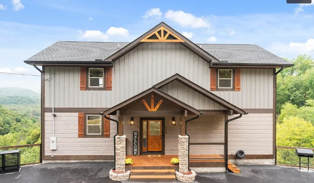 Wander Gatlinburg Creek #232