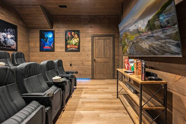 Wander Sevierville Ridge #83