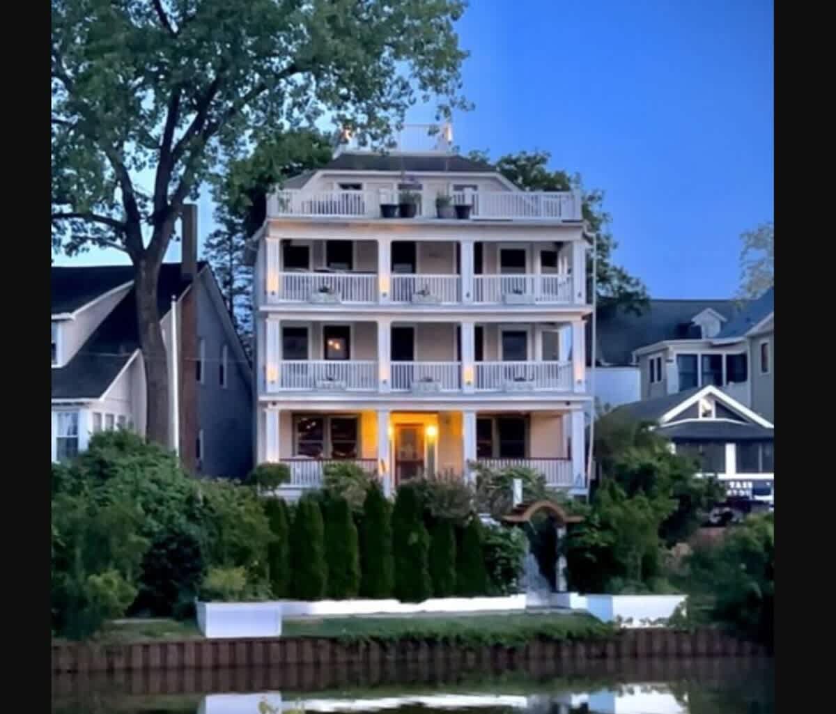OG - 100 Lake - Full property photo 2