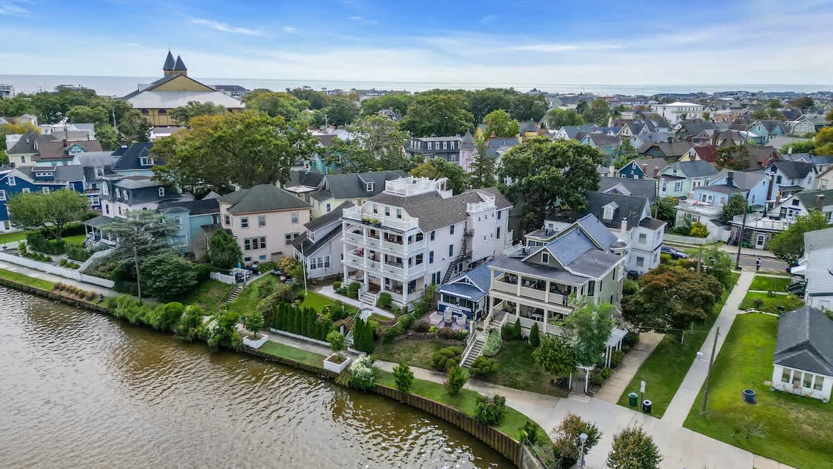OG - 100 Lake - Full property photo 4