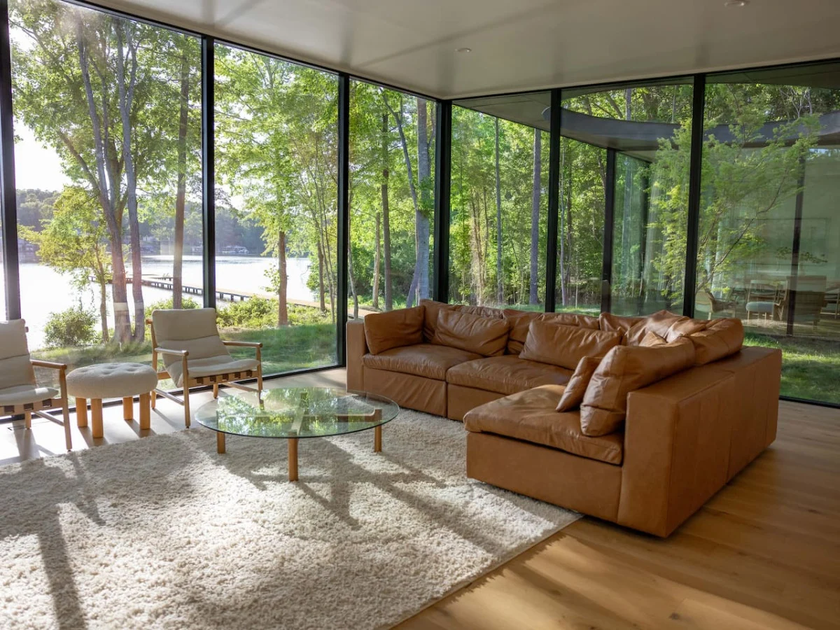 Designer's Glass Waterfront Lakehouse #82