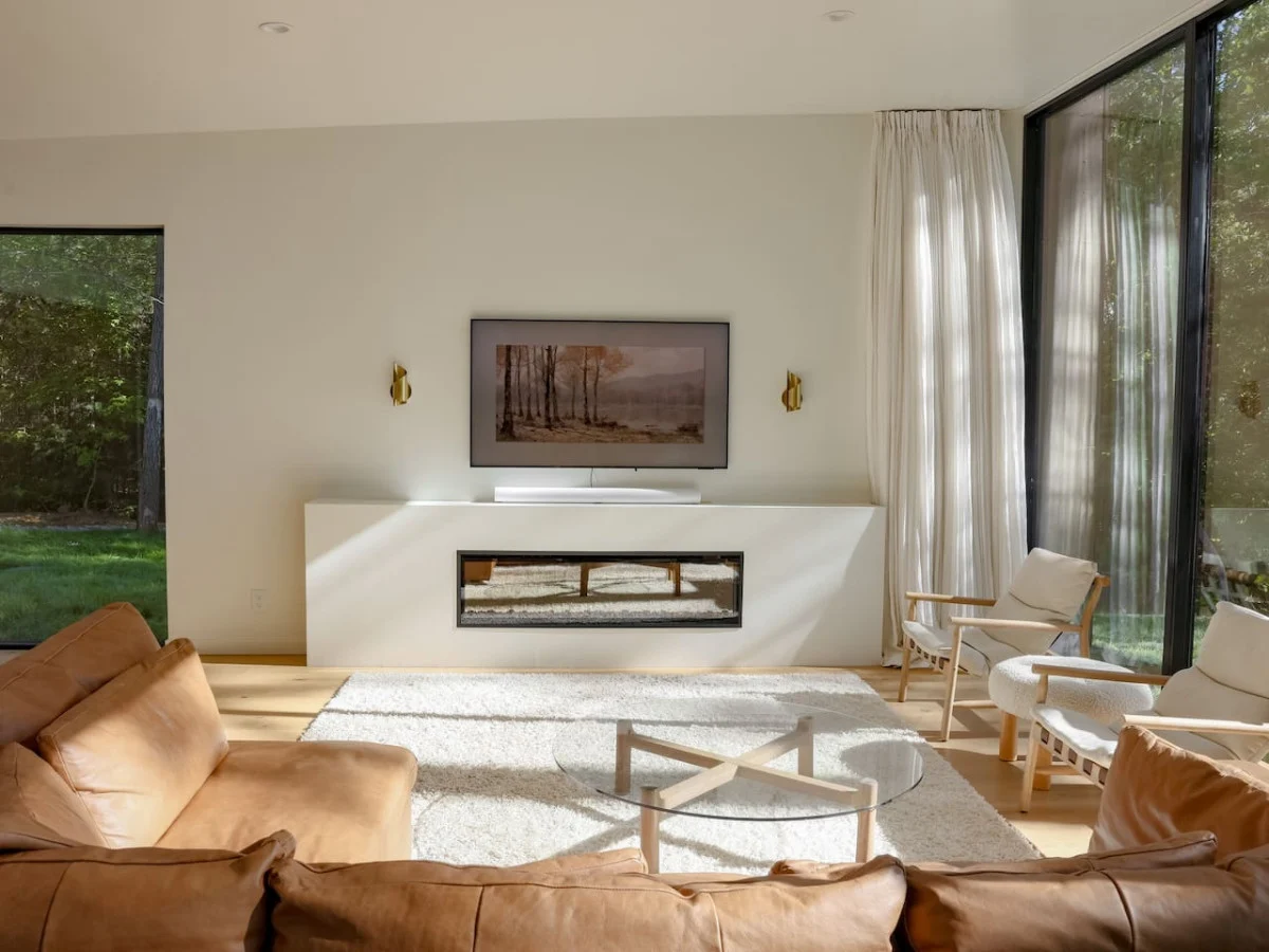 Designer's Glass Waterfront Lakehouse #96