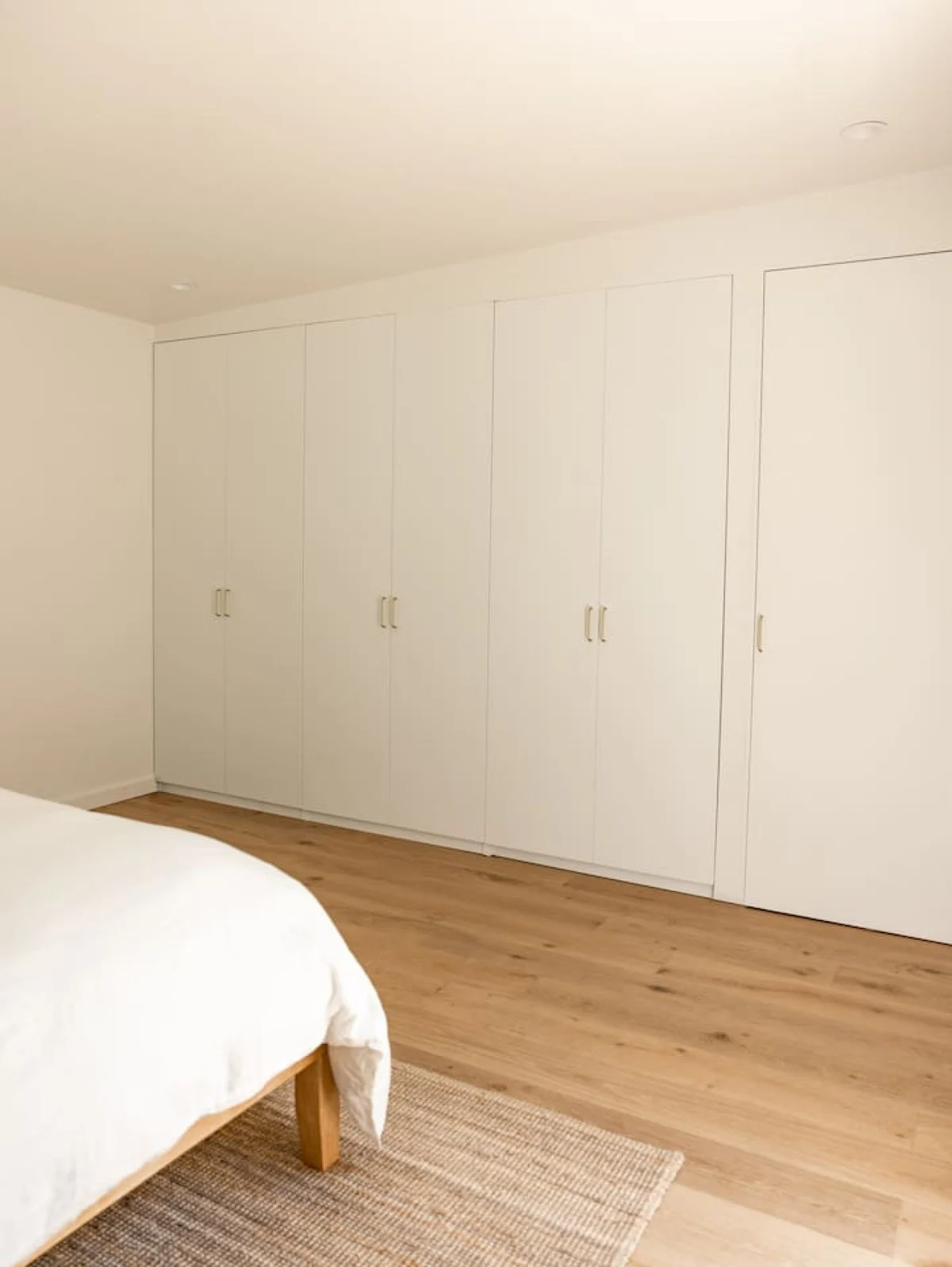 Designer's Glass Waterfront Lakehouse #68