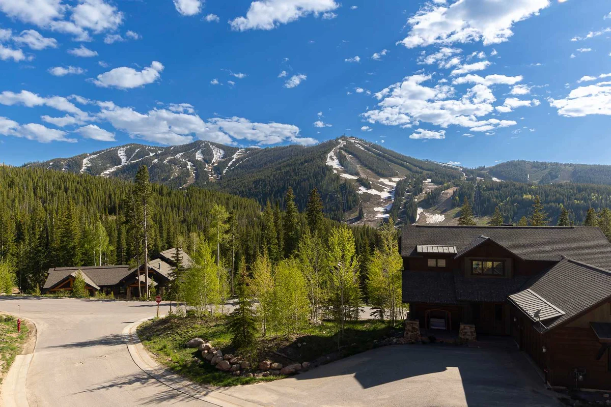 Wander Winter Park Pinnacle #175