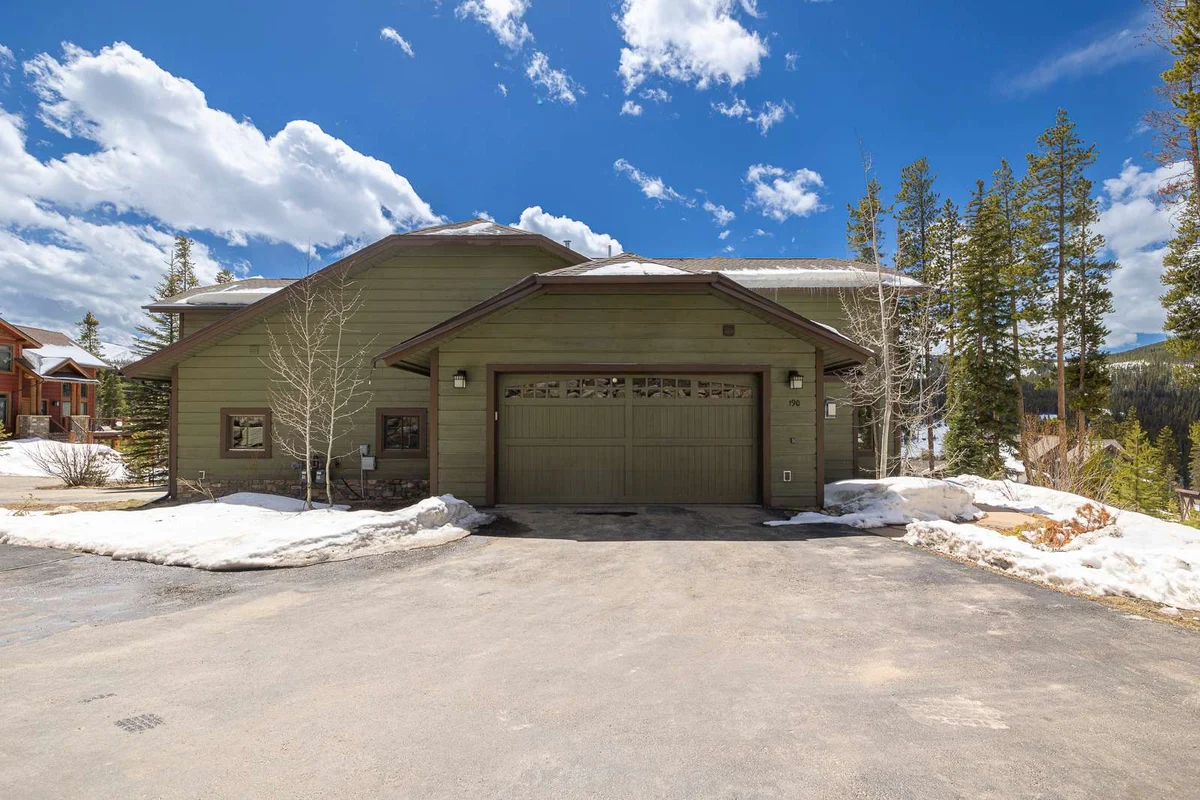 Wander Winter Park Majesty #201