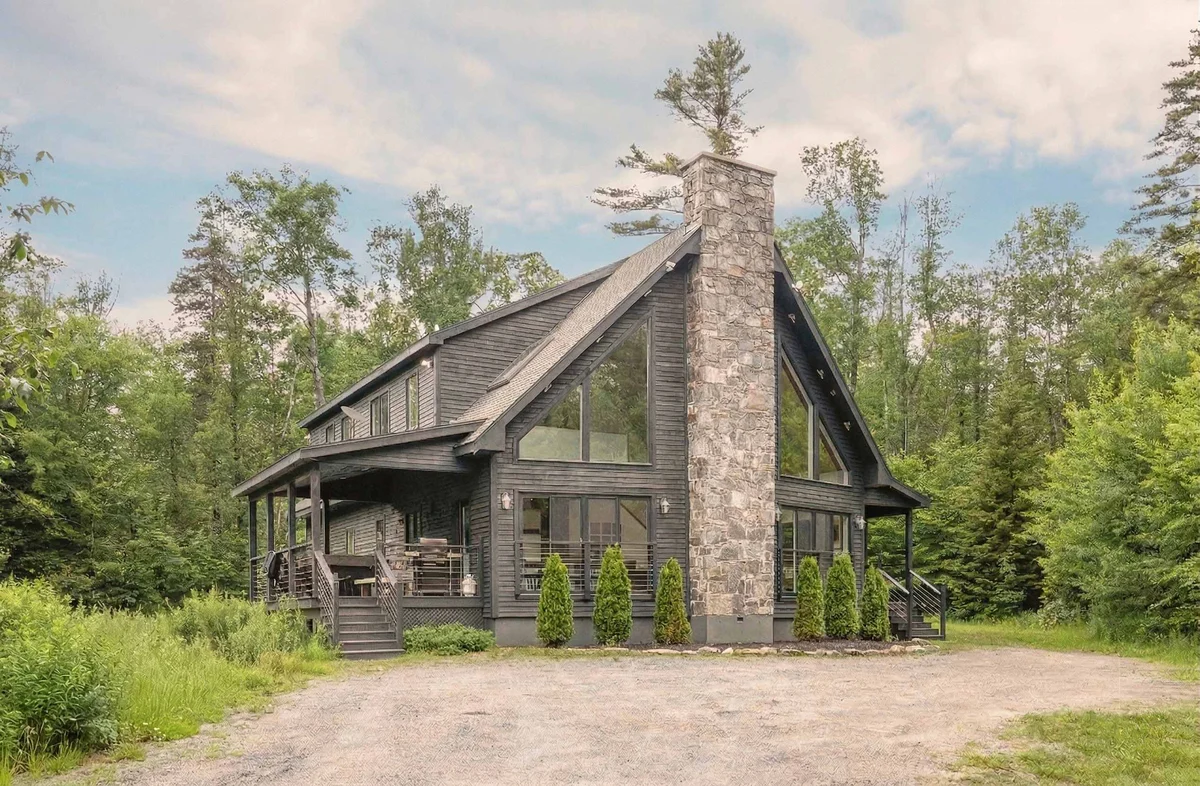Home in Becket property photo 1