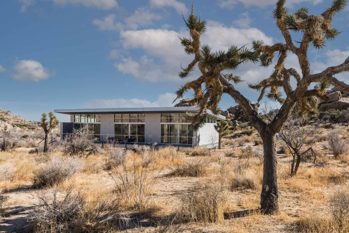 Wander High Desert Retreat #52