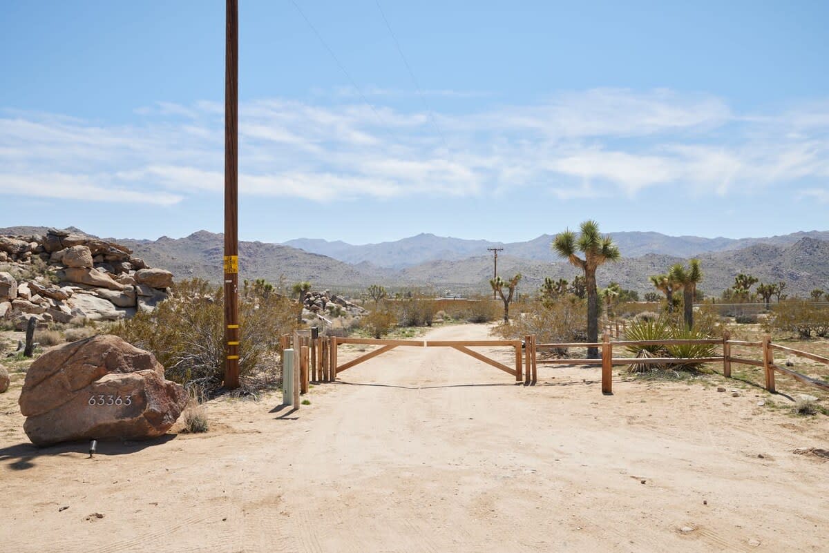 Wander Joshua Tree Manor #60