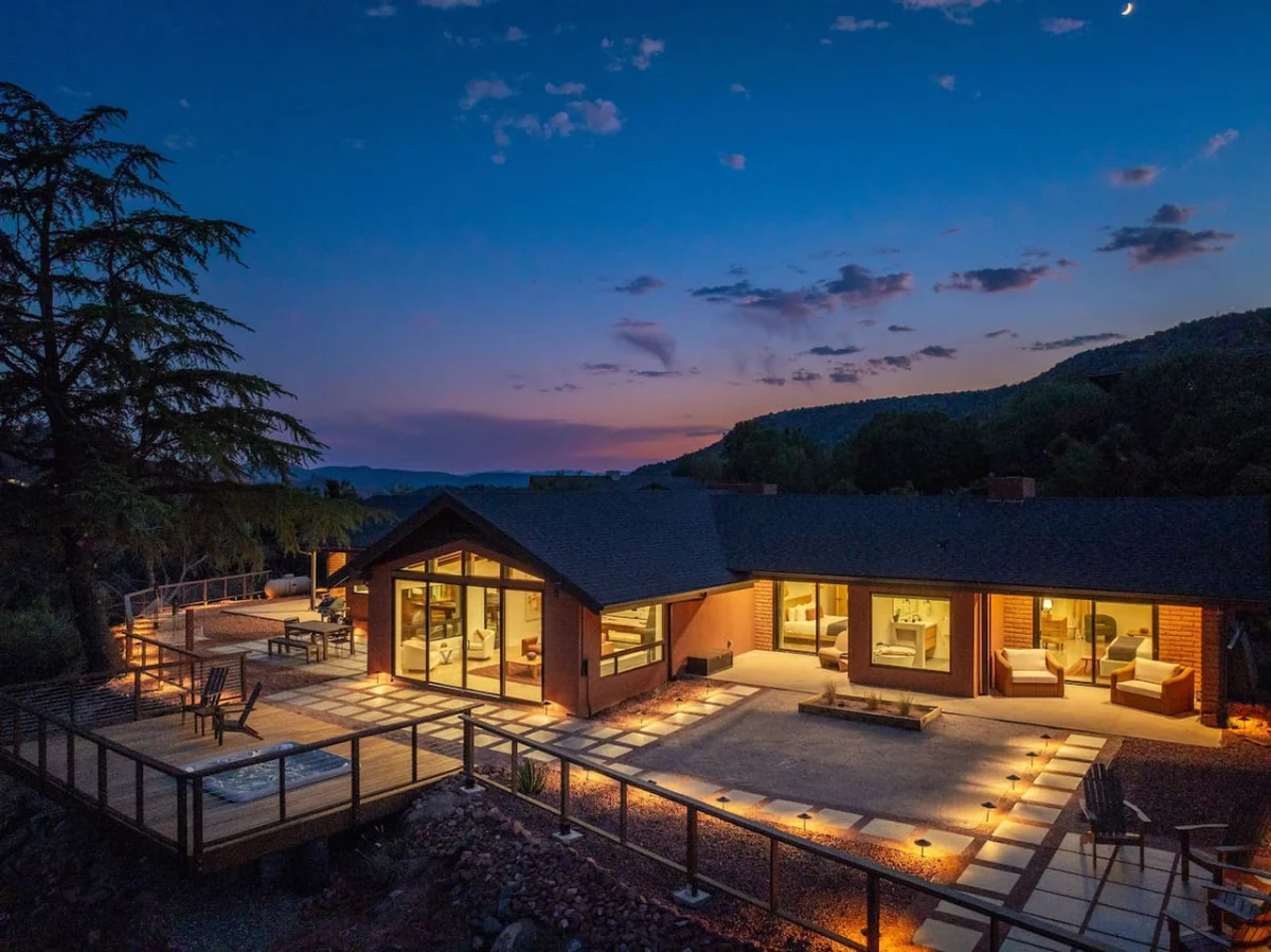 Cliffside Retreat, Hot Tub, Yoga, Views, River #95