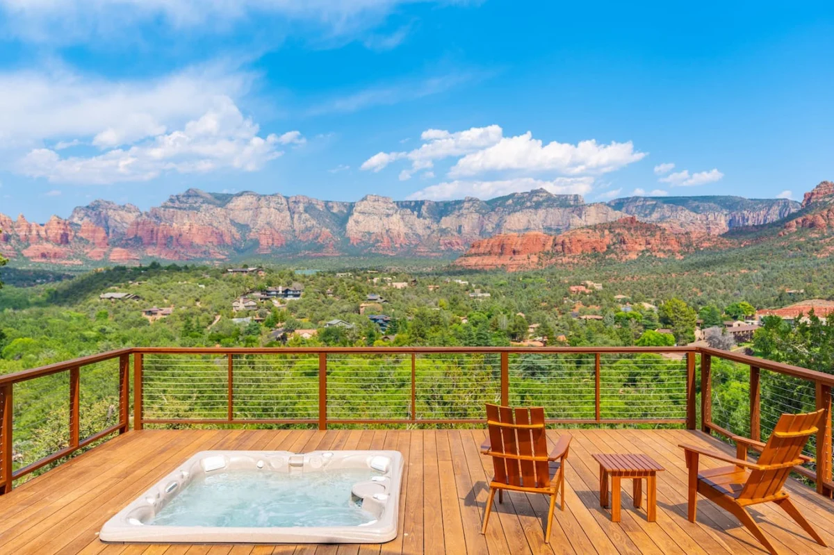 Cliffside Retreat, Hot Tub, Yoga, Views, River #137