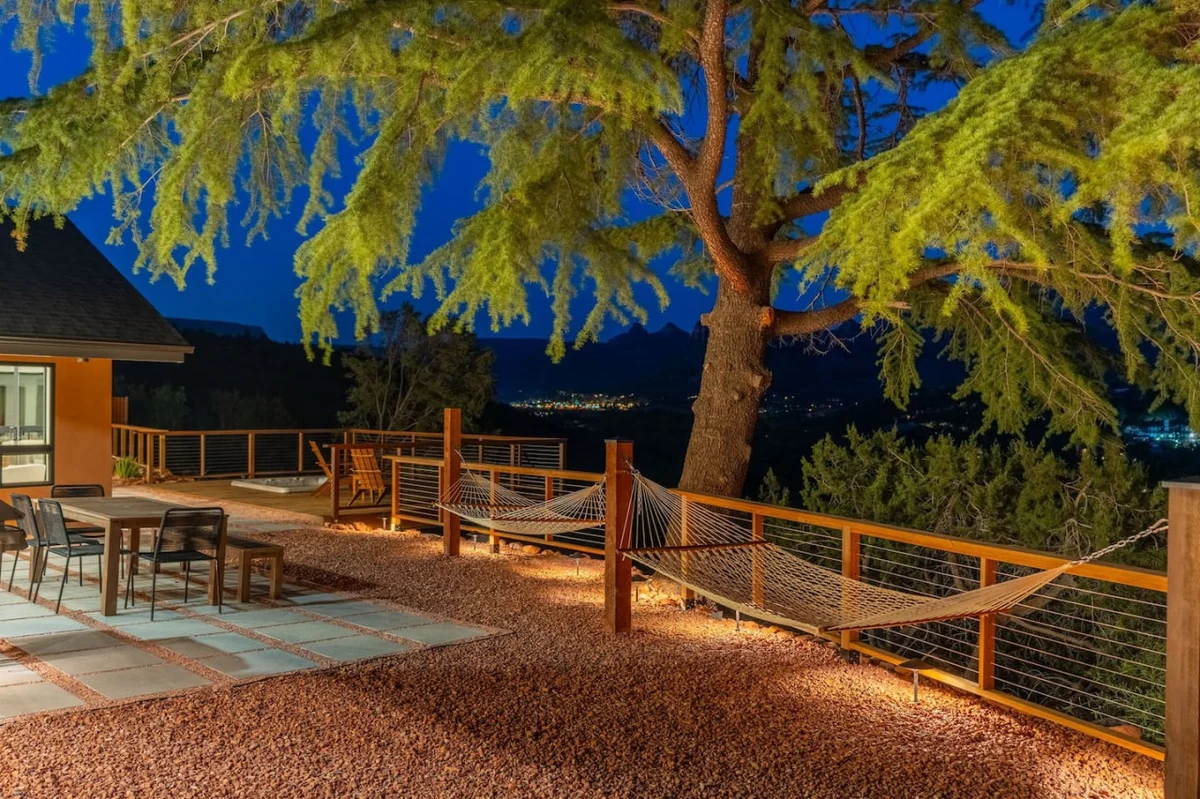 Cliffside Retreat, Hot Tub, Yoga, Views, River #122