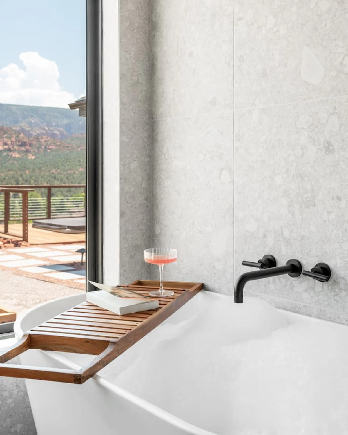 Cliffside Retreat, Hot Tub, Yoga, Views, River #160