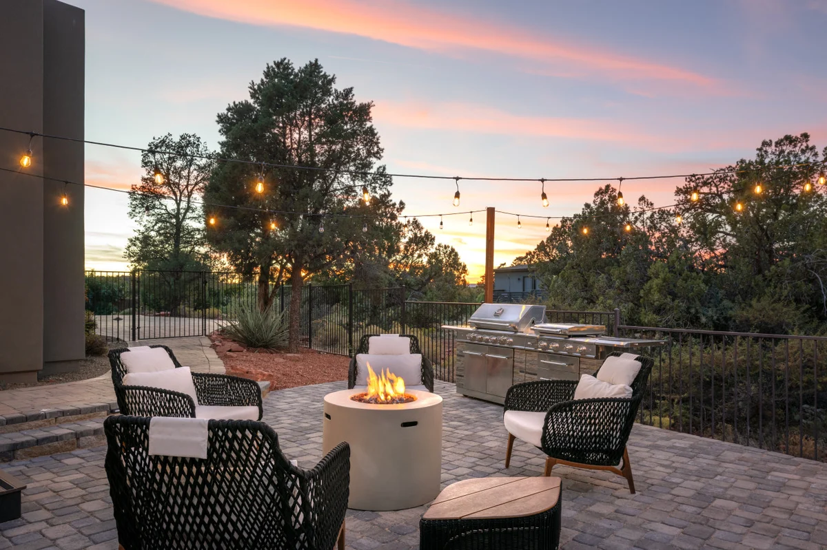 Red Rock Luxe Villa: Pool, Spa, Views, Private Courtyard #39