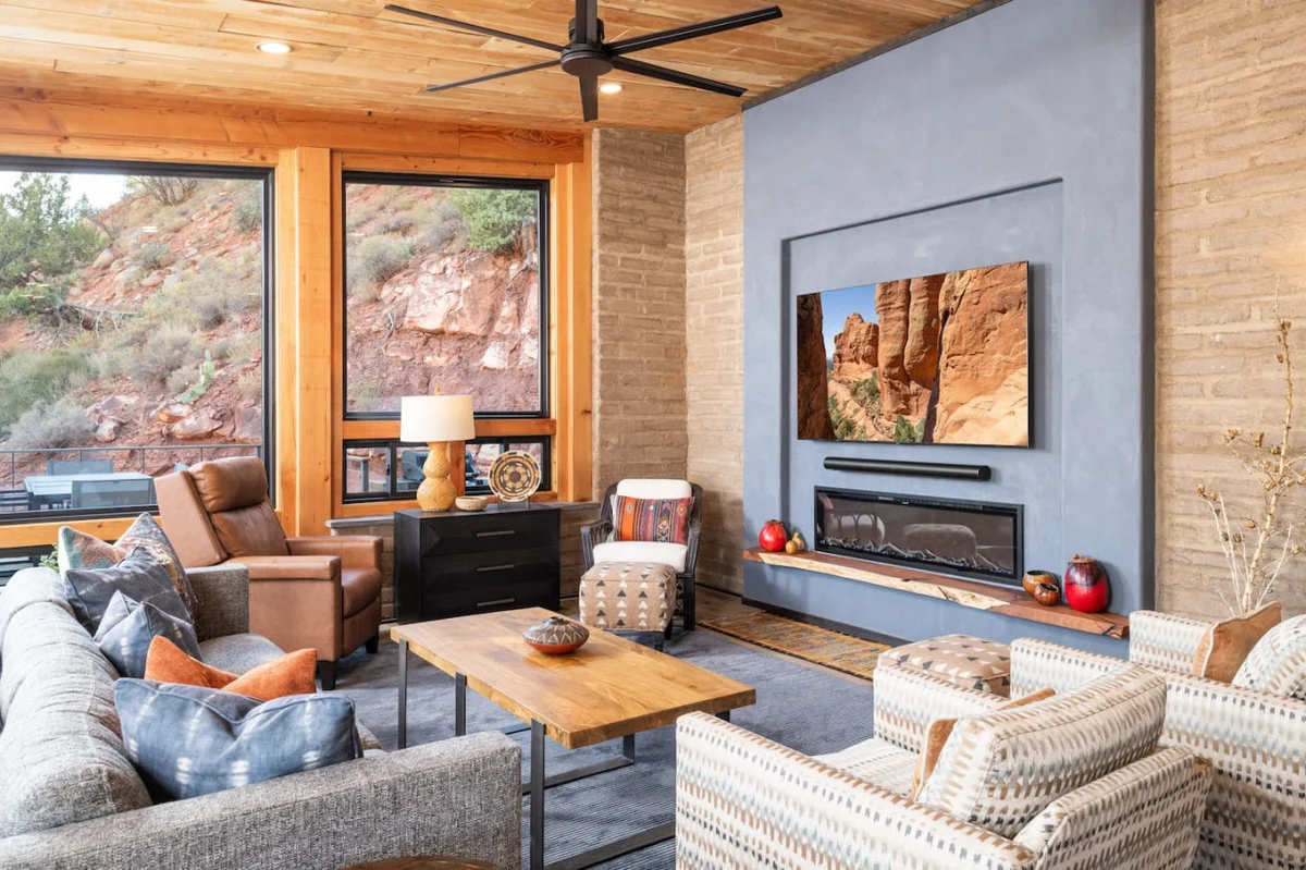 Uptown Architectural Retreat - Incredible Views, 3 Suites #57