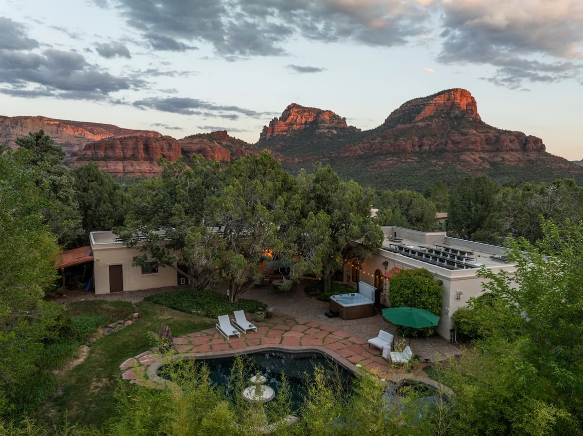 Heavenly Hacienda – Heated Pool, Hot Tub & Views #102