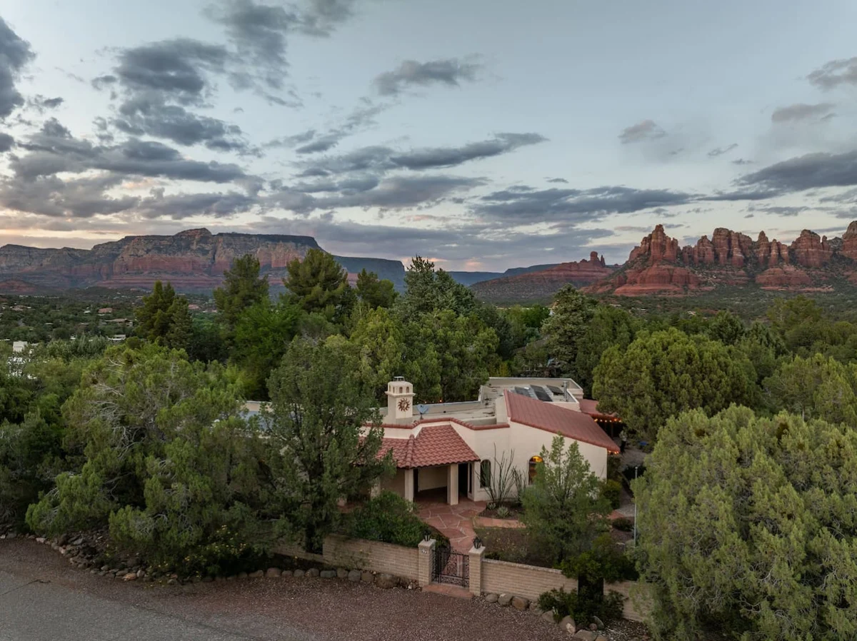 Heavenly Hacienda – Heated Pool, Hot Tub & Views #98