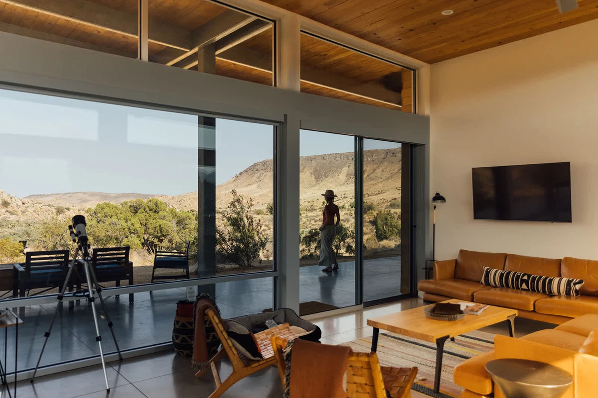 Wander Pioneertown Boulders #111