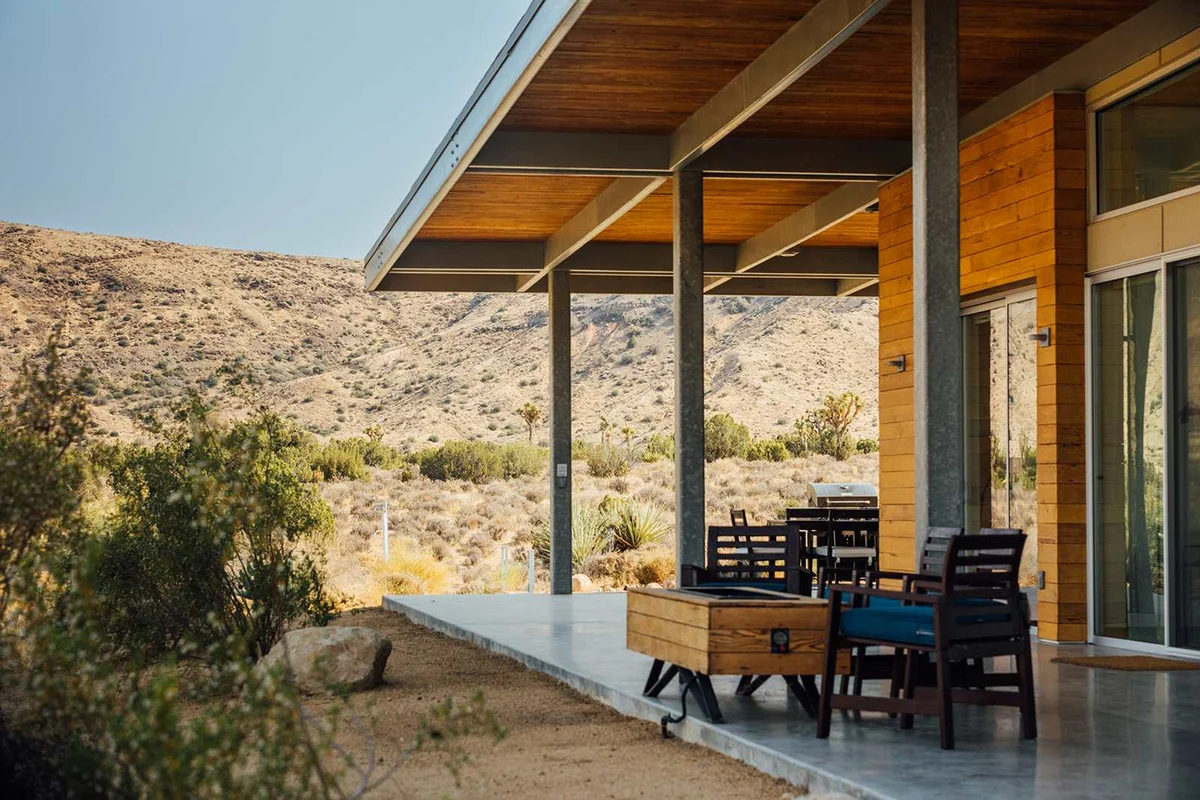 Wander Pioneertown Boulders #138