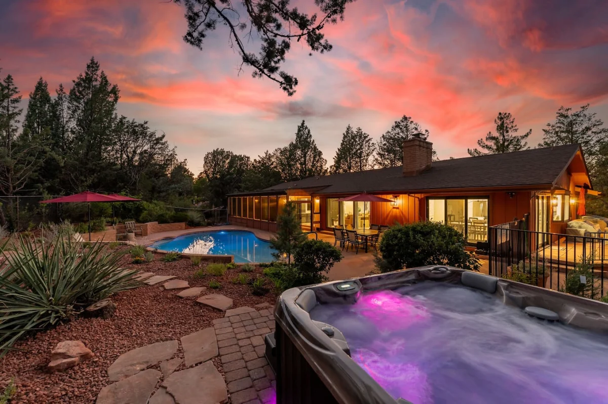 Broken Arrow Oasis, Heated Pool, Spa, Firepit #96