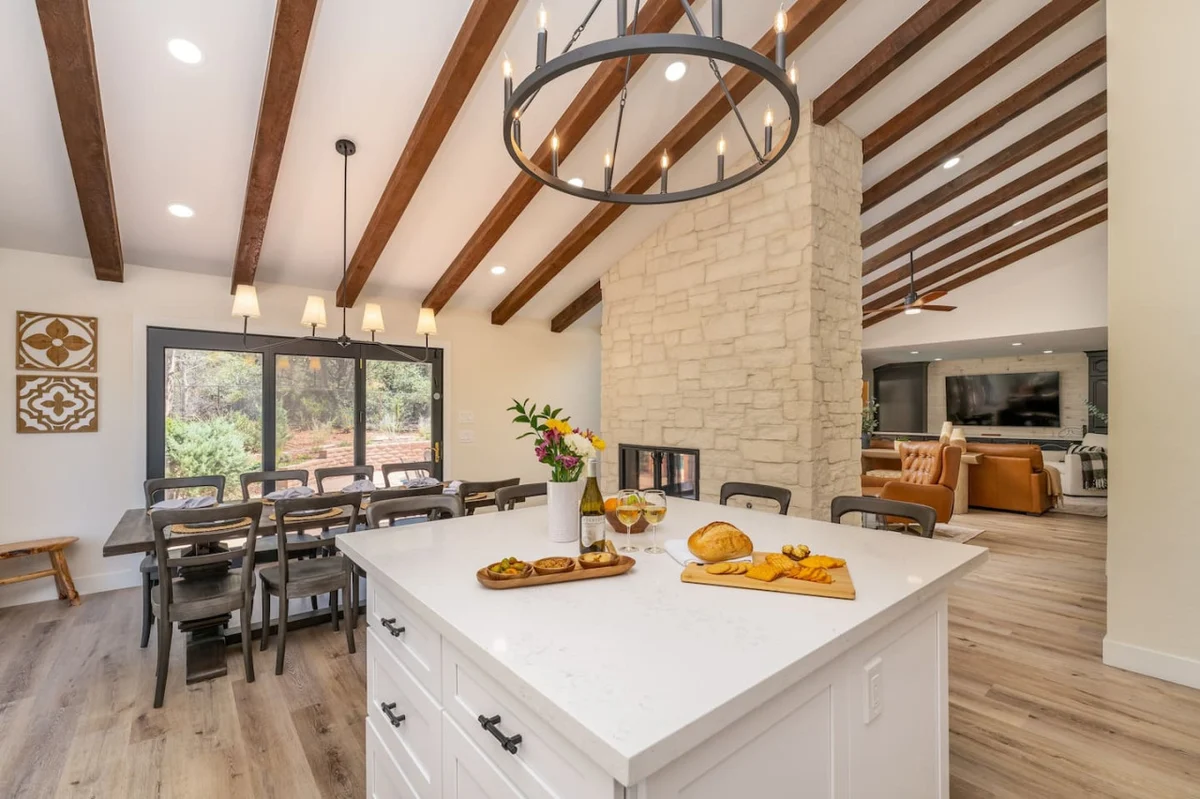 Broken Arrow Oasis, Heated Pool, Spa, Firepit #105