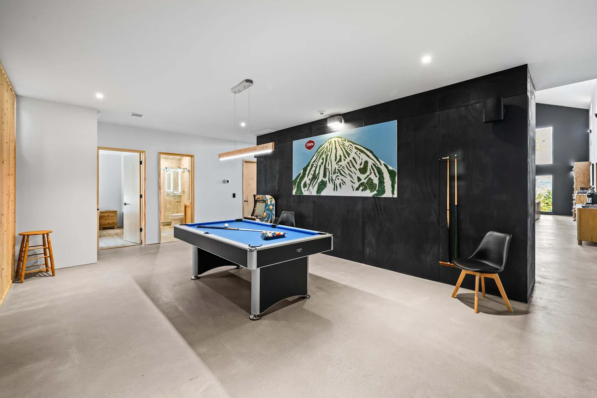 Home in Winhall property photo 4