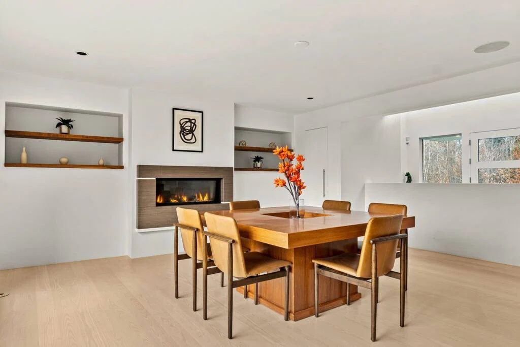 Home in New London property photo 5