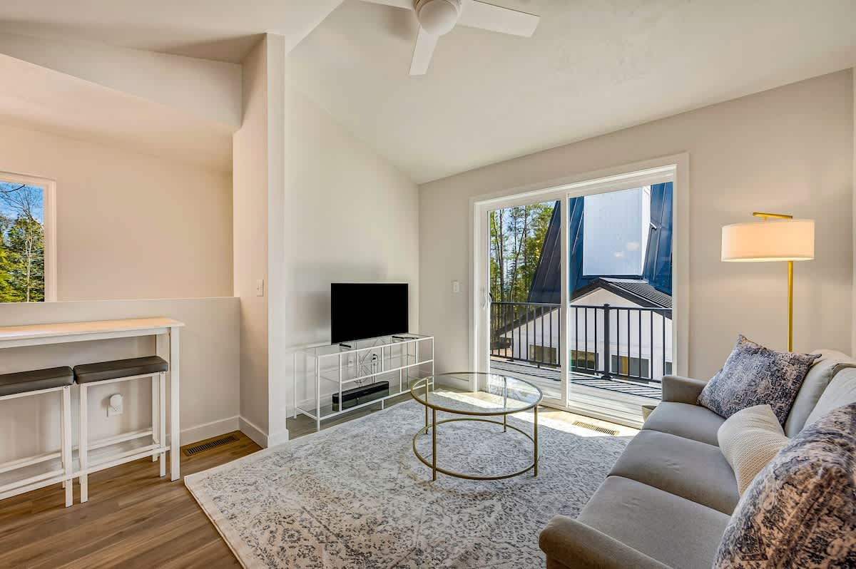 Wander Jacksonport Lakeshore #89