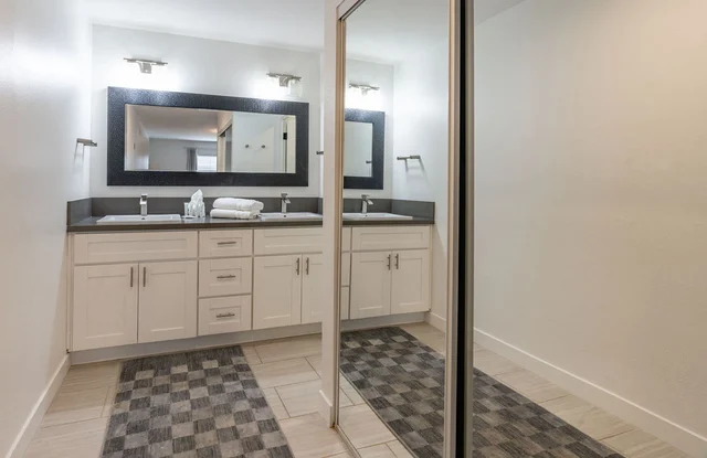 Wander San Diego Canopy #48