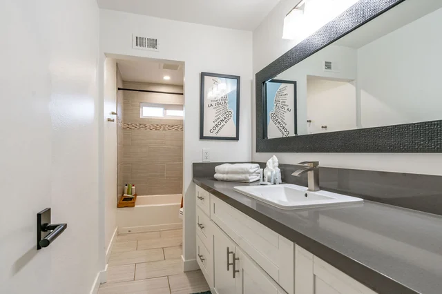 Wander San Diego Canopy #81