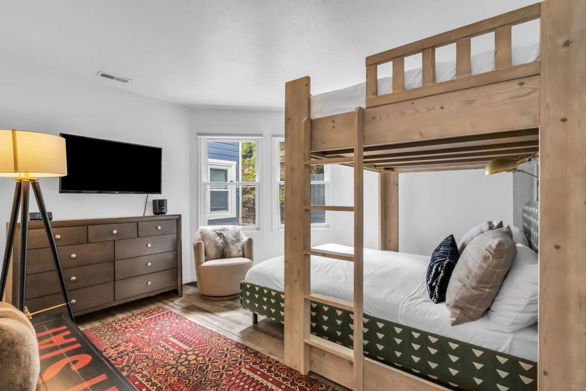 Wander Park City Treeview #45