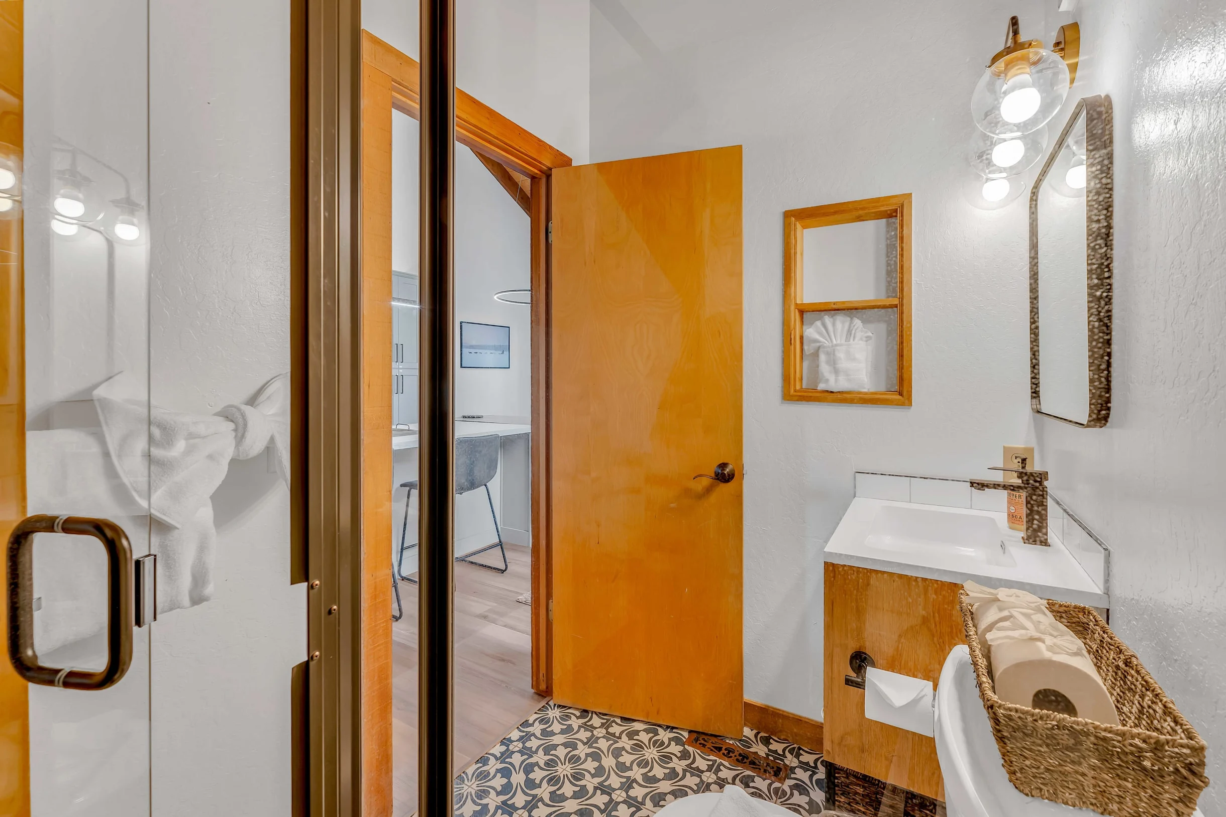 Wander Truckee Nest #52