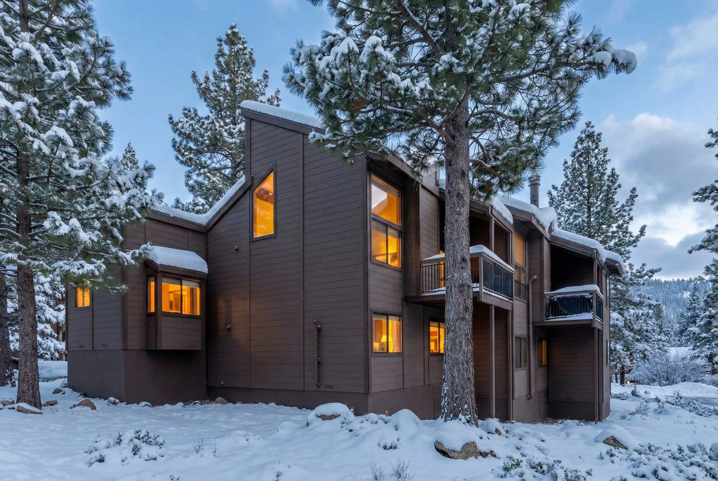 Wander Truckee Nest #79