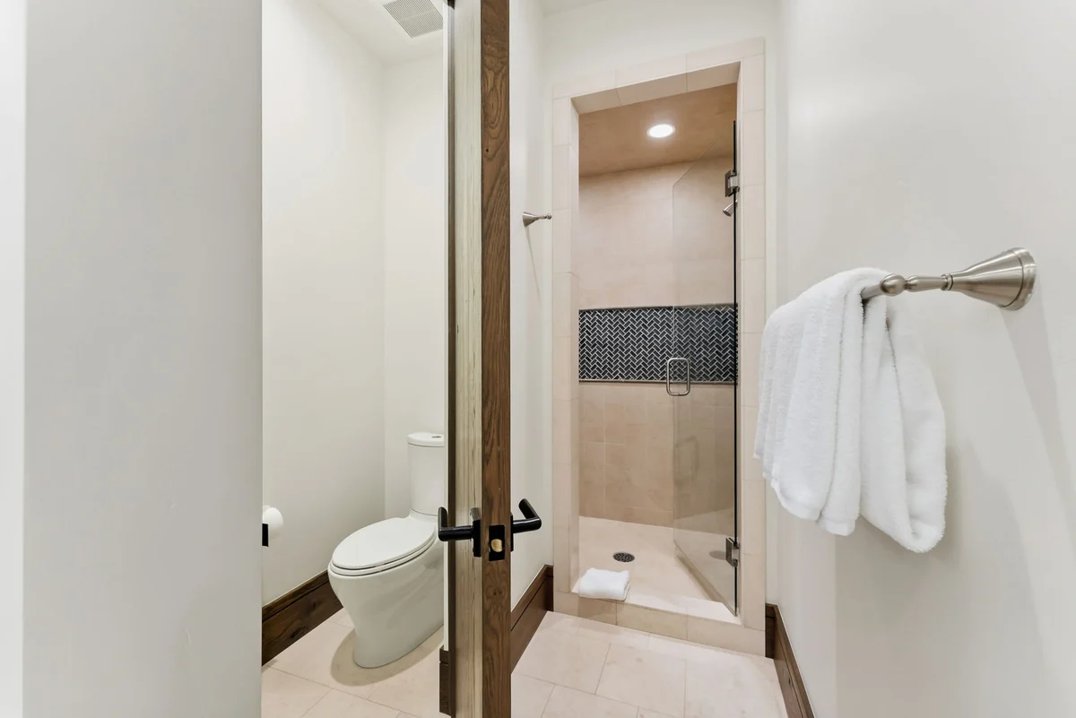 Wander Vail Retreat #66