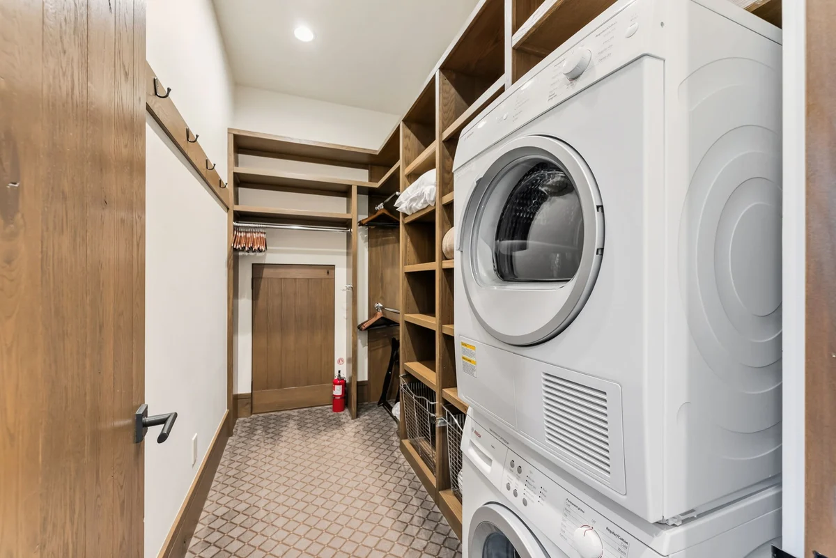 Wander Vail Retreat #63