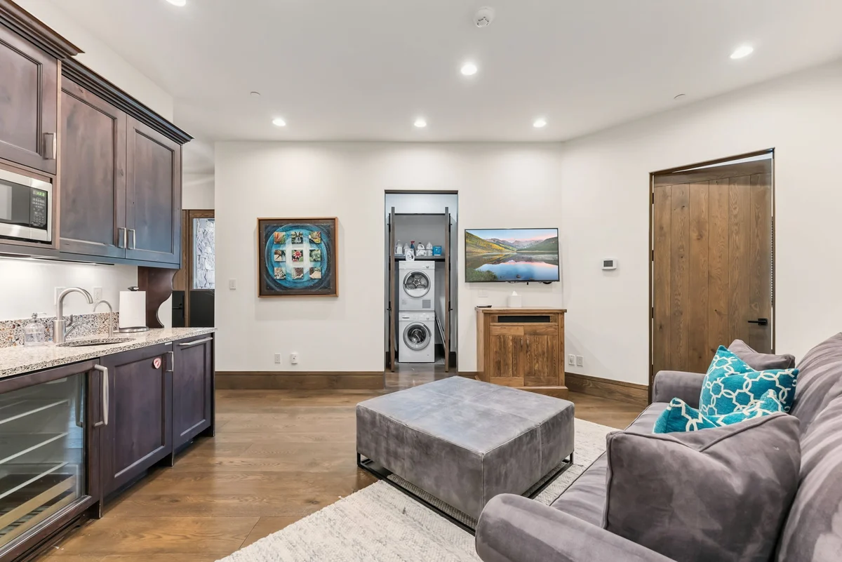 Wander Vail Retreat #56