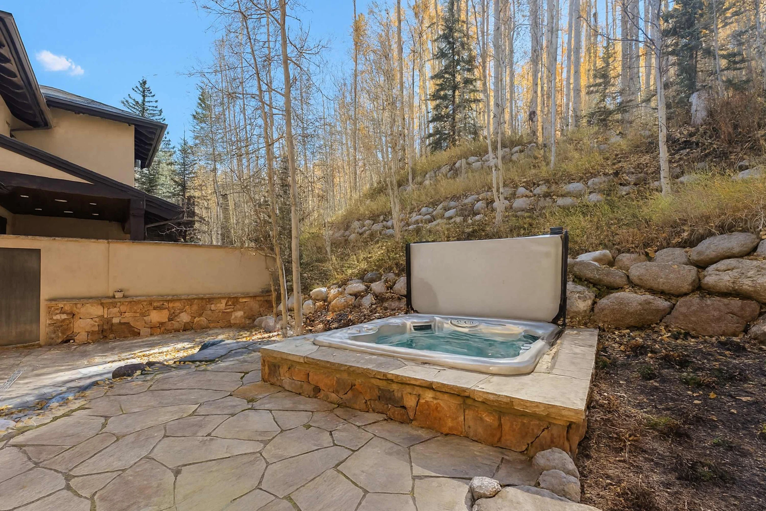 Wander Vail Retreat #80