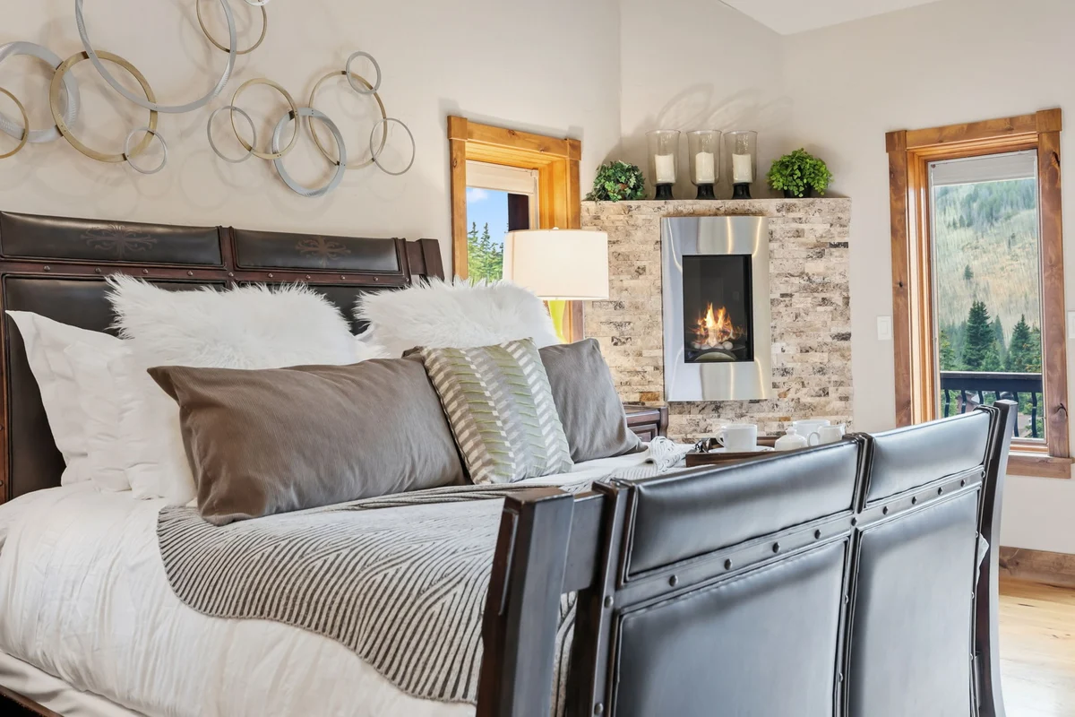 Wander Blue River Lodge #95