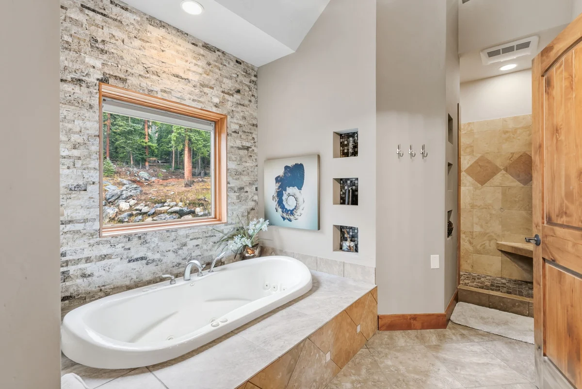 Wander Blue River Lodge #87