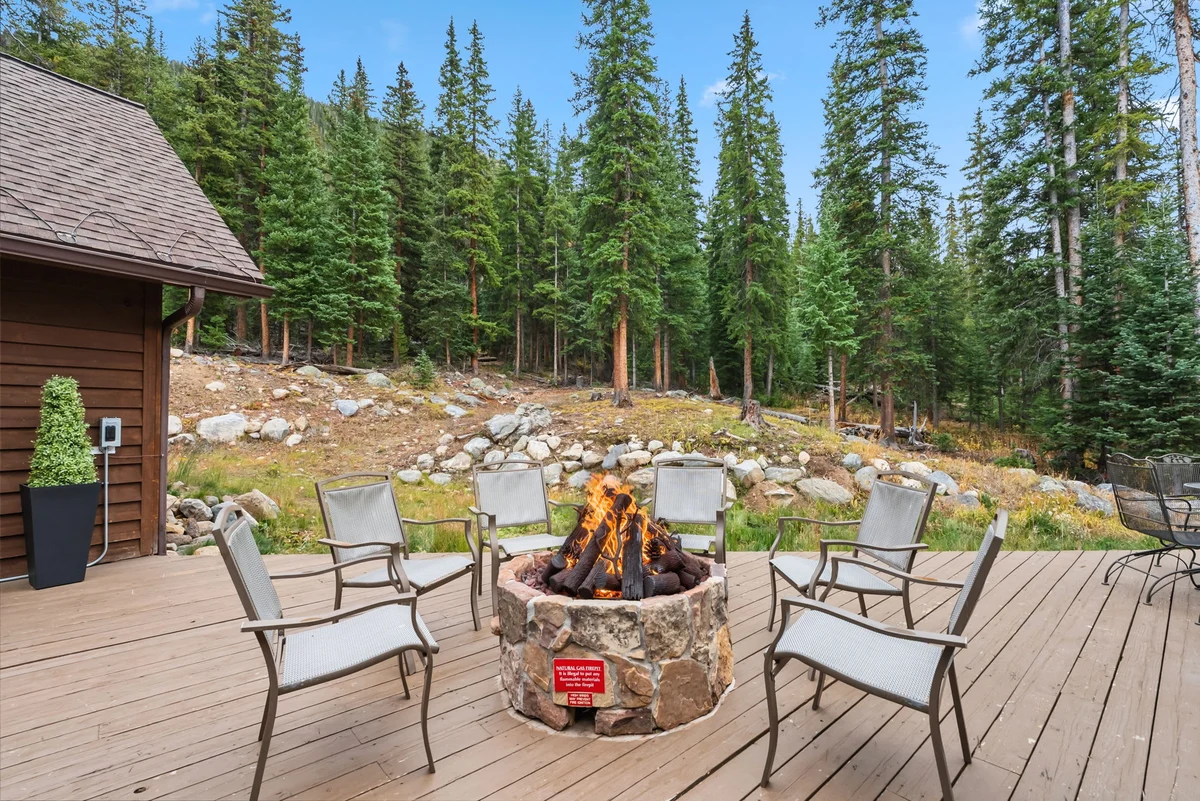 Wander Blue River Lodge #77